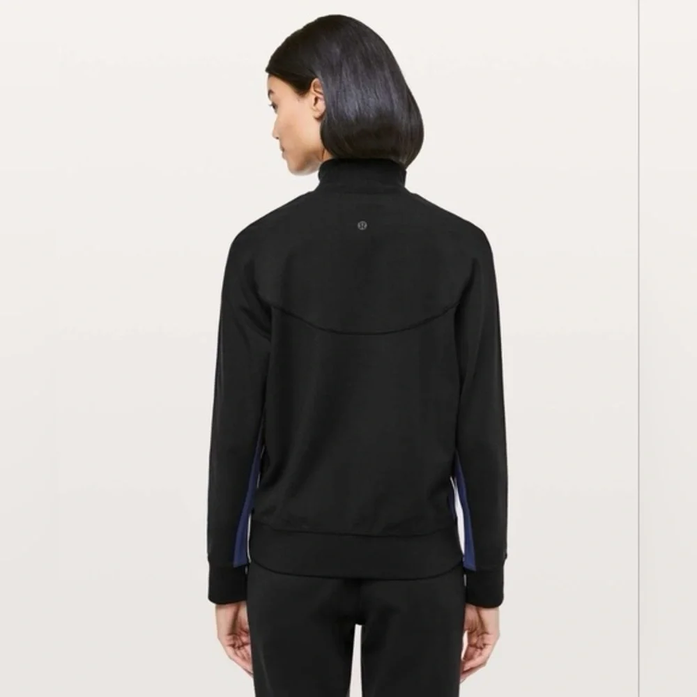 Lululemon Women's Dark Navy Stripe Track Jacket Size 6